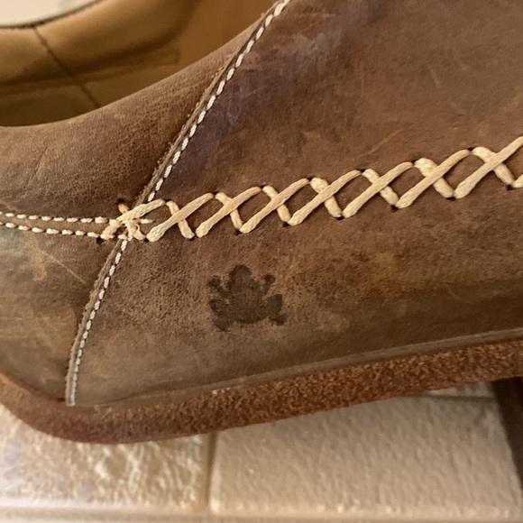 El NaturaLista vegan leather fall shoes - Picture 6 of 8